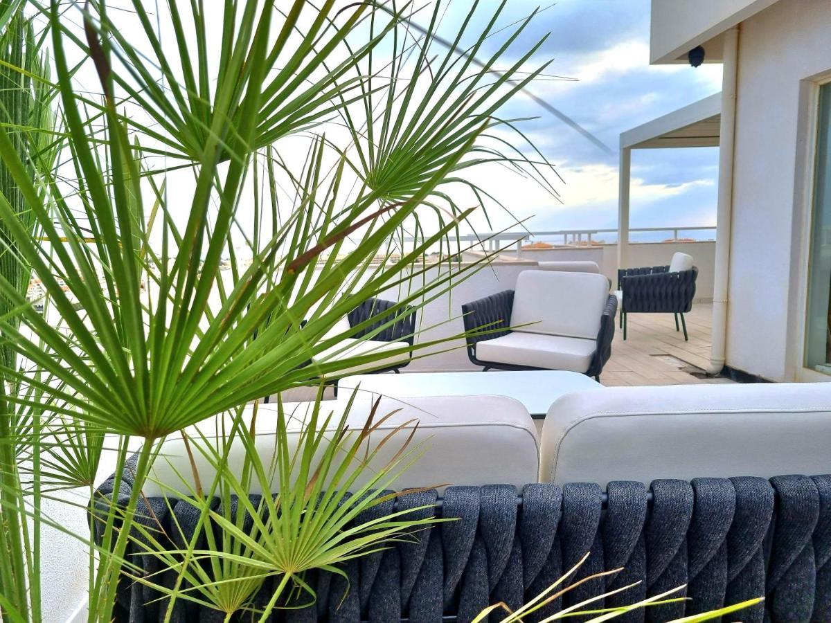Penthouse RentΑλμπουφέιρα Εξωτερικό φωτογραφία
