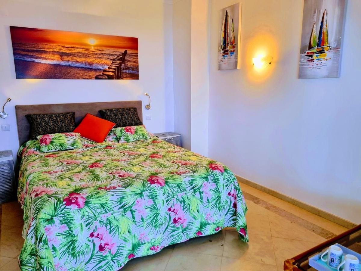 Penthouse RentΑλμπουφέιρα Εξωτερικό φωτογραφία